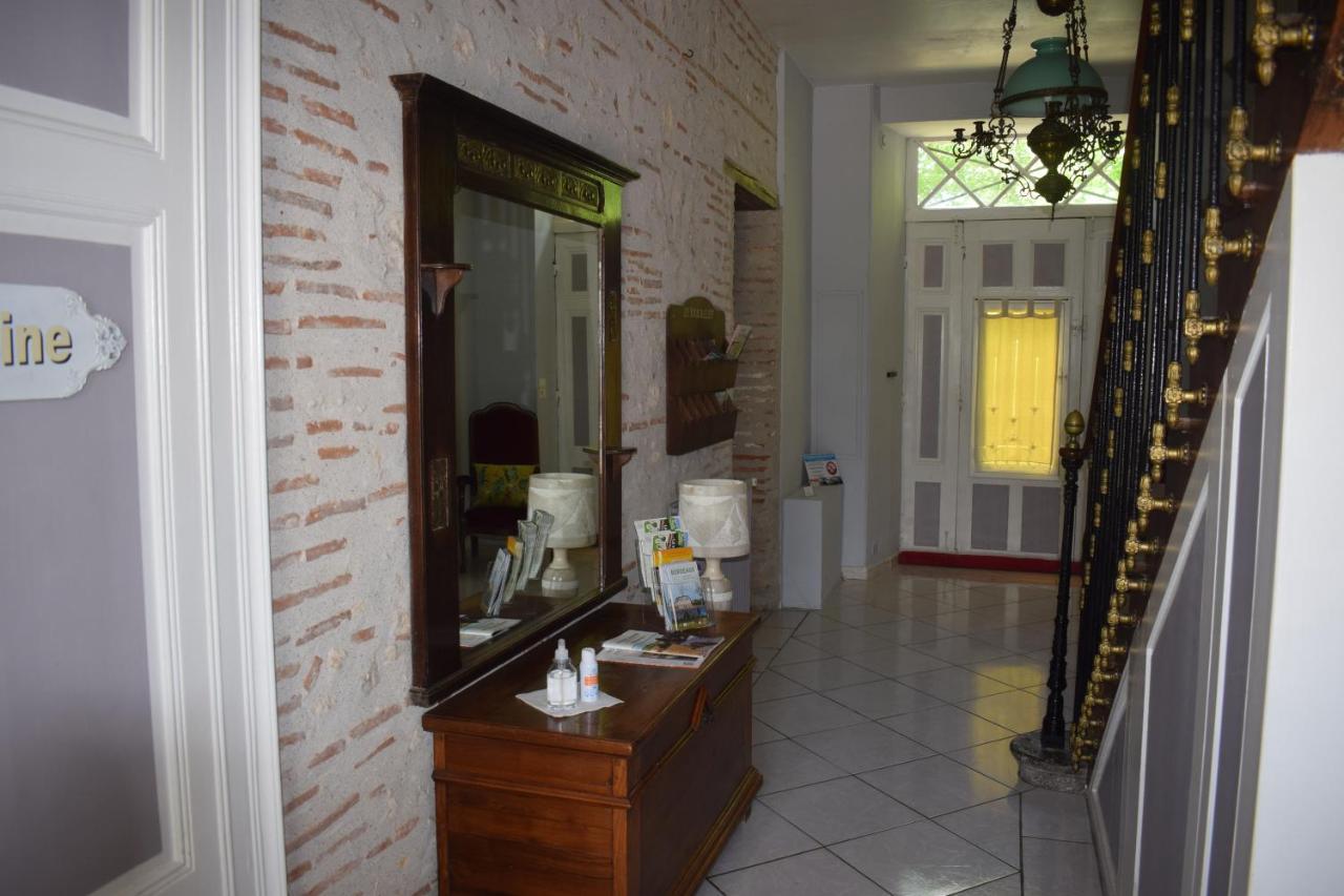 Domaine Le Baraillot, Chambres Et Repas D'Hotes, Soiree Etape Aiguillon Ngoại thất bức ảnh